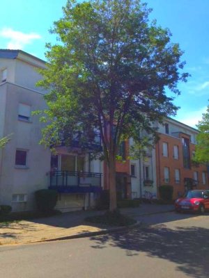 Großzügig geschnittene-2-Raum-Wohnung mit Balkon / SW-Lage!