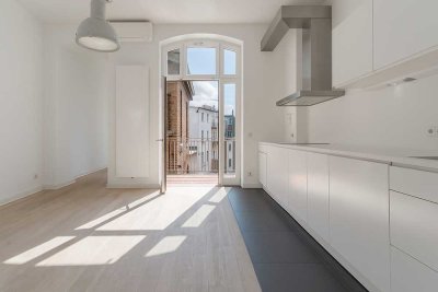 Belgisches Viertel Altbauwohnung mit Licht und Stil