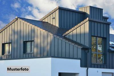 +++ Große Wohnung mit Dachterrasse +++