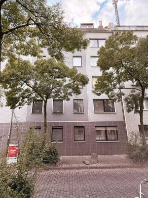 Helle und ruhige 2-Zimmer/Küche/Bad Wohnung in Düsseldorf-Unterbilk – gegenüber dem Flora-Park