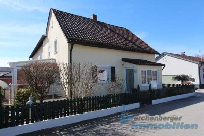 ** Charmantes Wohnhaus mit Wintergarten im Plattlinger Westen **
