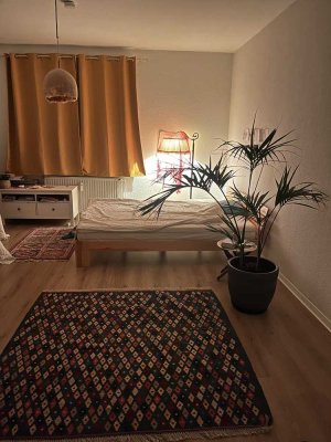 Helle 2 Zimmerwohnung nur für 2 Monate Untermiete Innenstadt