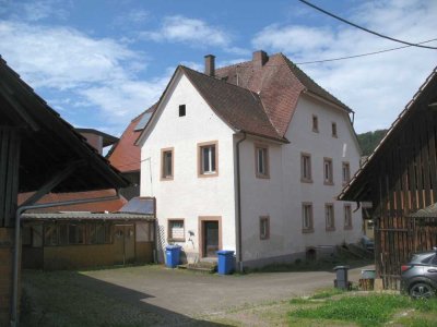 Historisches Gebäude mit Ausbaupotential