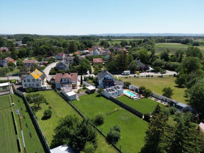 *ATTRAKTIVER NEUER PREIS * Doppelhaushälften x 2 auf großem 2.027 m² Baugrundstück