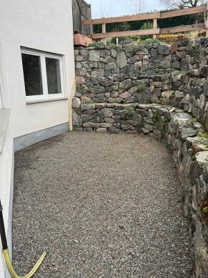 Gemütliche 2-Zimmer-Wohnung mit Terrasse in ruhiger Feldrandlage