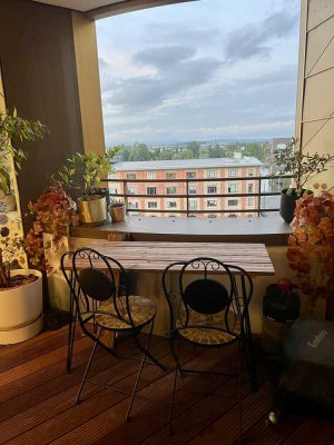 Top-Floor Apartment with Balcony and River View – Zollhafen Mainz