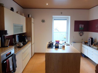 Dachgeschoss-Altbau mit Ausblick – vermietet &amp; ab 2026 bezugsfrei!