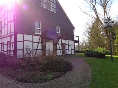 großzügiges Fachwerkhaus im Grünen