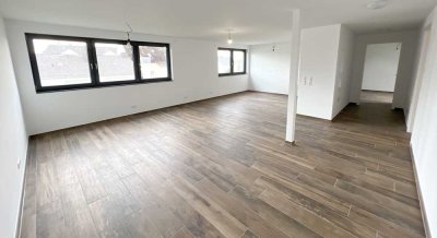 Exklusive 2-Zimmer-DG-Wohnung mit gehobener Innenausstattung in Neuwied Engers (ink. Stellplatz)