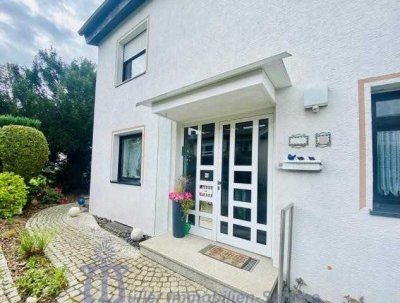 Topgepflegtes attraktives Ein- bis Zweifamilienhaus in schöner Stadtrandlage von Homburg