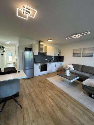 Helle 2,5 Zimmer Wohnung mit Garten und EBK - 360° Tour