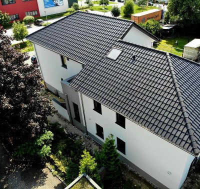 01.01.2026 2 ZKB 95 m² mit Einbauküche: Geschmackvolle 2-Zimmer-Hochparterre-Wohnung