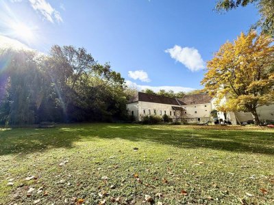 Herrschaftlicher Dreikanthof im Weinviertel