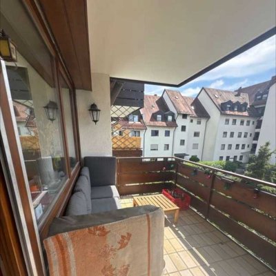 Möblierte 2-Zimmer Wohnung mit Balkon und Stellplatz