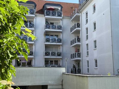 Charmante Dachgeschosswohnung über zwei Ebenen mit Tiefgarage