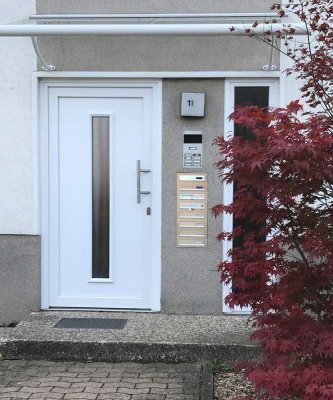 Ohne Provision! Helle 3-Zimmer-Hochparterre-Wohnung mit Dachgeschosswohnung in Pattensen