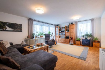 Sonnige und großzügig geschnittene Penthouse-Wohnung - sehr ruhig in Pasing gelegen