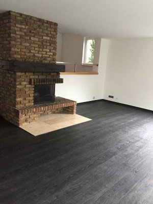 Großes, schönes Haus in ruhiger Lage in Sindelfingen, 10 Min zur Panzer,American people are welcome