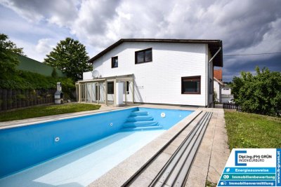 Großzügiges Ein- bzw. Zweifamilienhaus mit Pool, Wintergarten, Garagen &amp; Top-Anbindung – Grünlage in Ansfelden