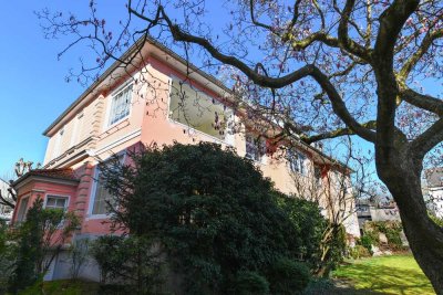 Seltene Gelegenheit - Stilvolle Wohnung in Stadtvilla