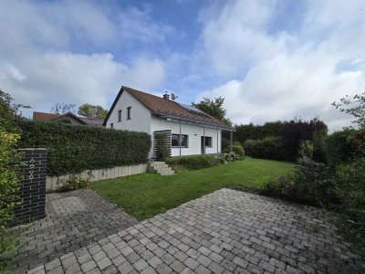 ... beziehbares und modernisiertes EFH in ruhiger Lage mit ca. 670m² Grundstück ...