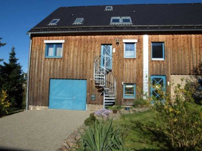 Provisionsfrei* Attraktives Einfamilienhaus mit Hobby-/Gewerbeteil in ruhiger Lage