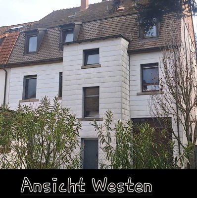 Einmalige Gelegenheit: Stattliches 3-Familienhaus in Karlsruhe - Bulach zu verkaufen!