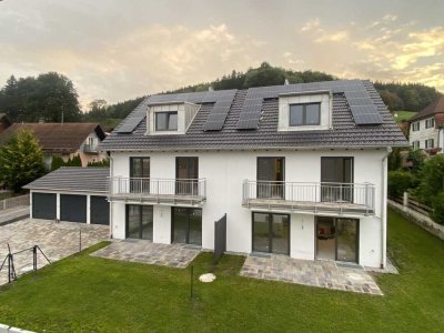 Vier charmante Doppelhaushälfte mit Garten und Bergblick in Hohenpeißenberg