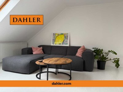 Exklusiv renovierte 2-Zimmer-Dachgeschosswohnung mit Gartenblick