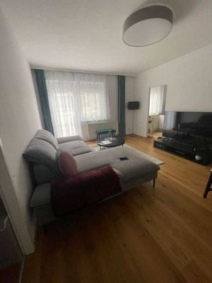 Freundliche und vollständig renovierte 1,5-Zimmer-Wohnung mit EBK in Mölln