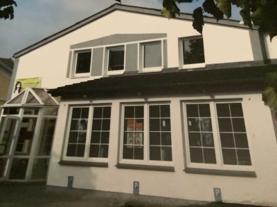Tolle 4 Zimmer-Wohnung in begehrter zentraler Lage in Malente