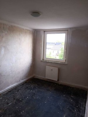 Wohnung in BS -Watenbüttel zu vermieten. 3 Zimmer , Küche , Bad.