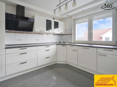 Einzugsbereites EFH in Ortsrandlage – mit Wintergarten, Terrasse und Balkon!