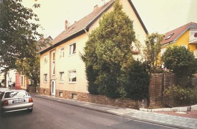 Attraktive Kapitalanlage in Bad Honnef: Mehrfamilienhaus mit 5 Wohneinheiten