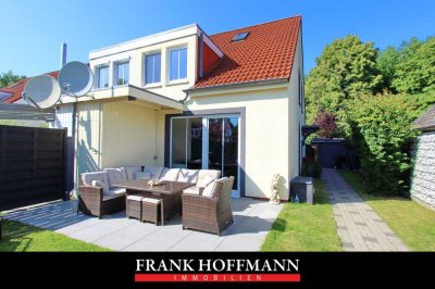Moderne Doppelhaushälfte mit ausgebautem Dachstudio & Doppelcarport in Elmshorn