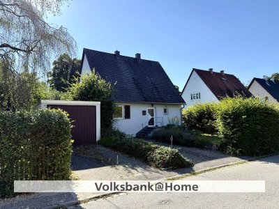 Sympathisches, kleineres Wohnhaus mit herrlichem Garten in der Tübinger Gartenstadt