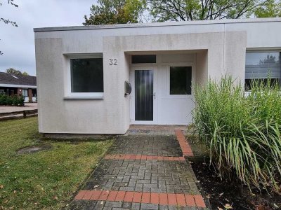 Frisch renovierter Reihenendbungalow mit geräumiger Terrasse ab sofort vermietbar!