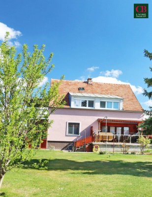 Sanierungsbedürftiges Haus in zentraler Grünruhelage