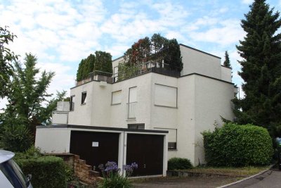 Apartment mit EBK, Küche, Bad + TG-Stellplatz