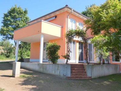 Top 4 Zi.-Erdgeschoßwohnung mit Terrassen, sehr ruhige Lage