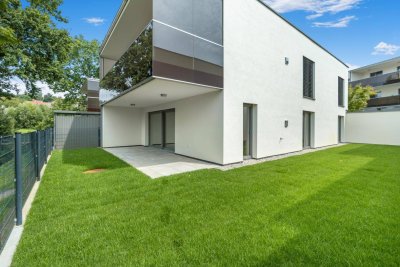 Einzigartige 3-Zimmer-Wohnung mit großem Eigengarten! - ERSTBEZUG!