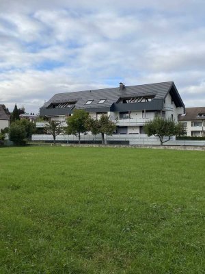 Modernisierte lichtdurchflutete 3 Zimmer 
Terrassenwohnung ab sofort bezugsfertig �017676779337