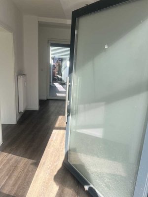 Lichtdurchflutete 4-Zimmer-Atriumwohnung mit Garage und viel Komfort
