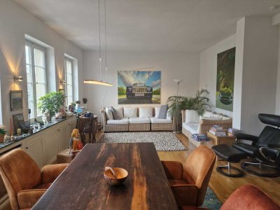Charmante Wohnung mit Sonnenterrasse + EBK + Lift
