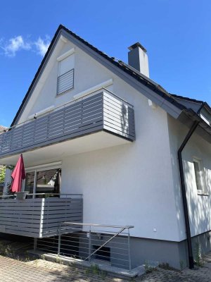 Doppelhaushälfte mit 5 Zimmern, Carport & nachhaltiger Heiztechnik