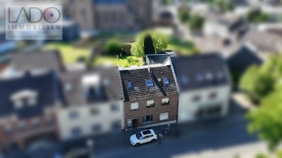 LADO bietet: gepflegtes, solides Mehrfamilienhaus mit 4 Einheiten in Merzenich!