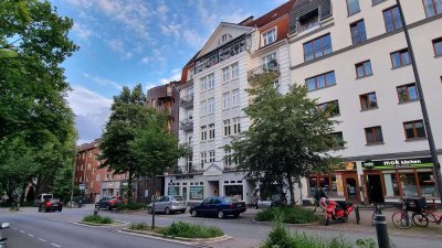 Klassische 5 Raum Altbauwohnung mit 2 Balkonen im 4.OG in Toplage Osterstraße Eimsbüttel!