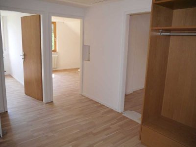 Helle 3-Zimmer-DG-Wohnung in Manzell, 49m², ruhig gelegen