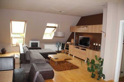 Vollmöblierte Maisonette Wohnung mit Terrasse mit herrlichem Ausblick; ab 01.07.25