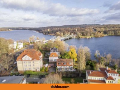 Bezugsfreies Zuhause an der Glienicker Brücke - Familienglück mit Garten